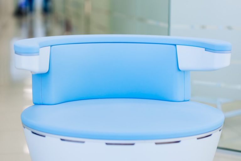 Chair for magnetic stimulation of the pelvic floor muscles